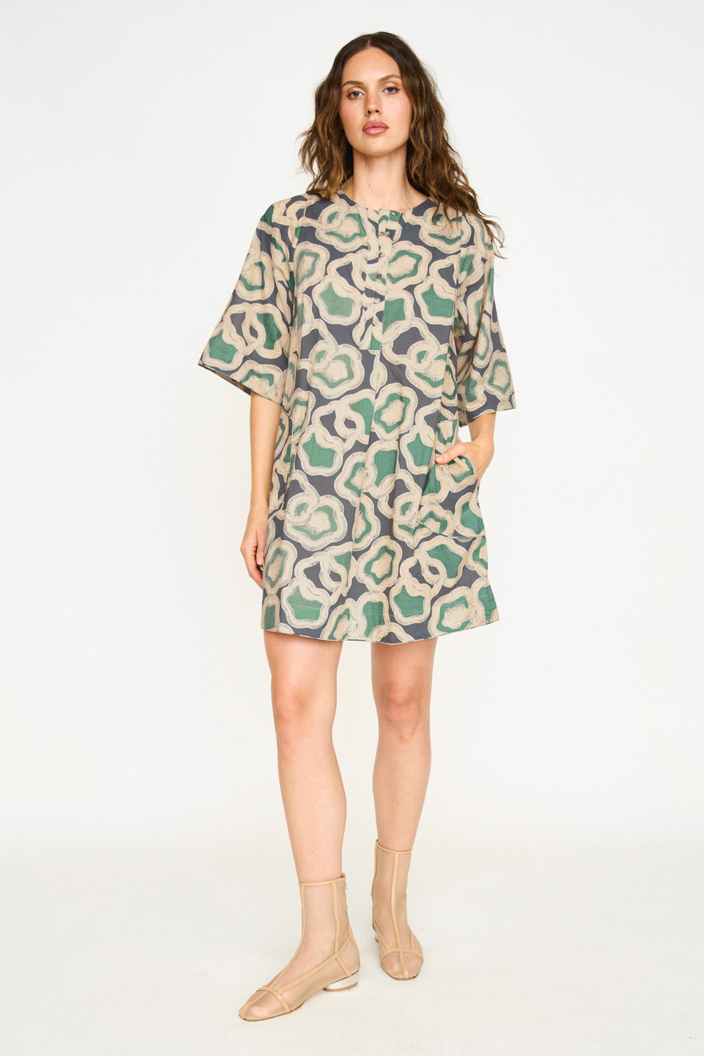 Short Dress in Marine Puddles