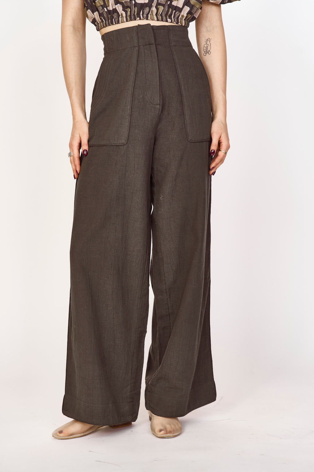 Pant in Black Olive