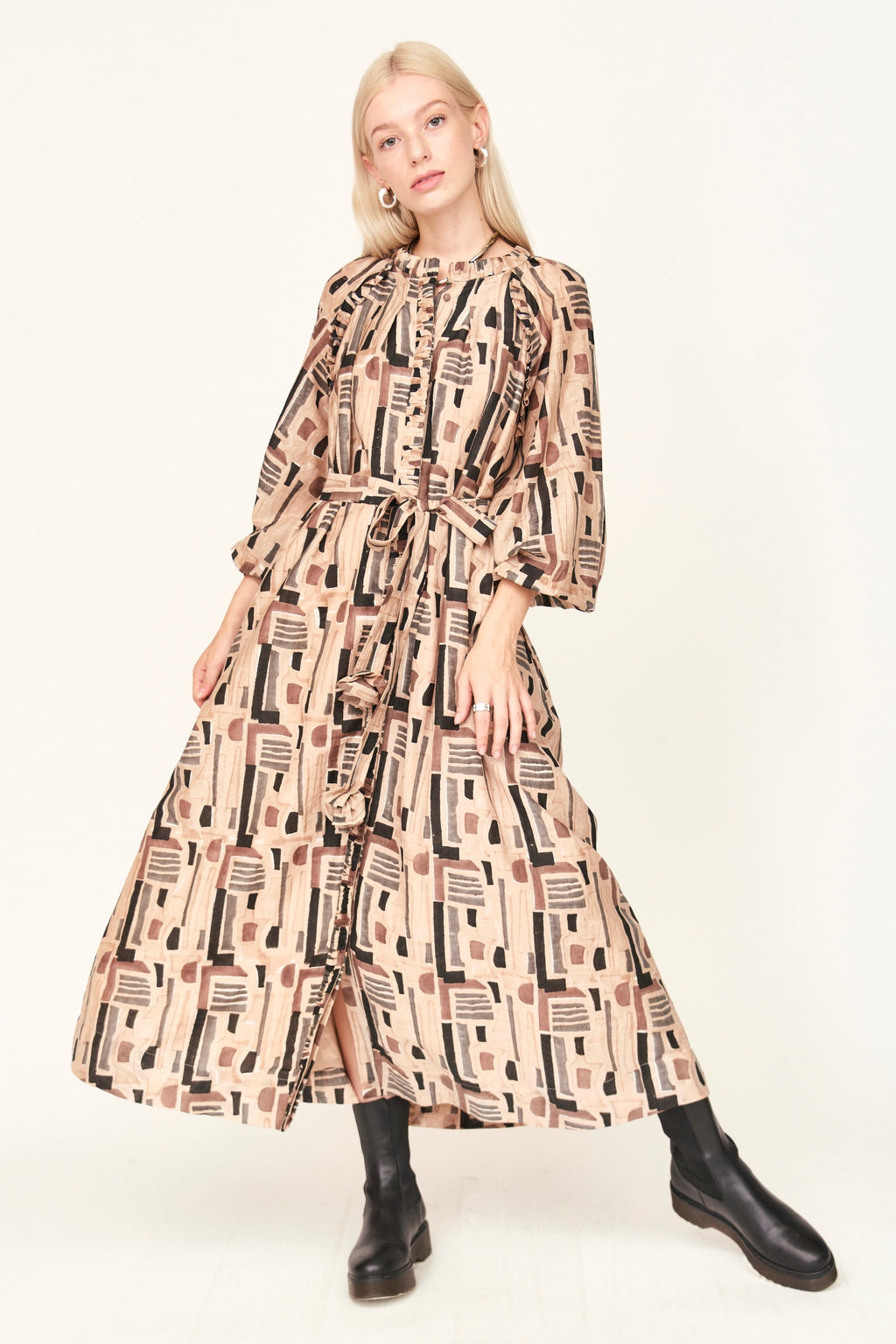 Elastic cuff Sand Labyrinth Dress
