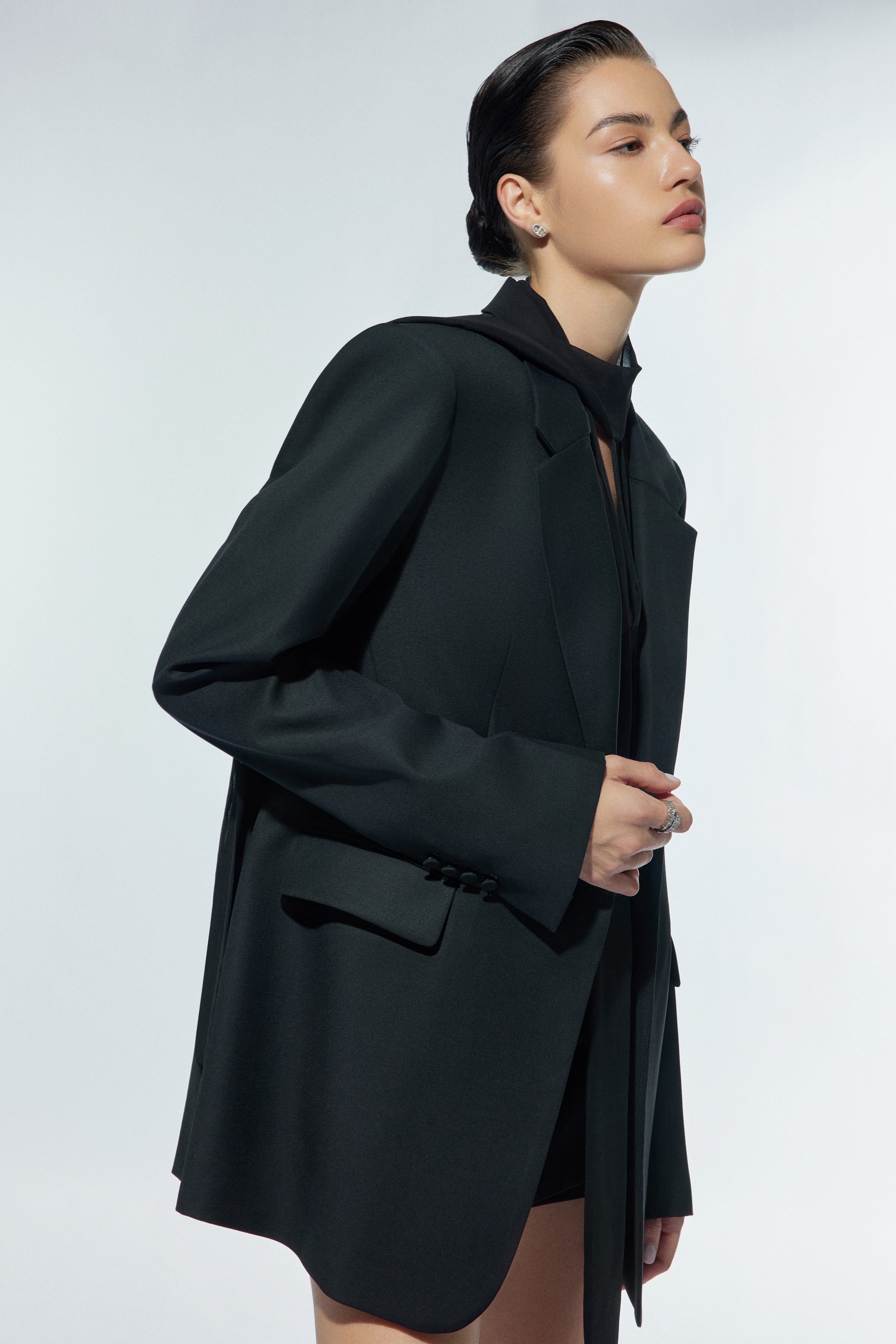 Quad Cuff One Button Design Relaxed jacket