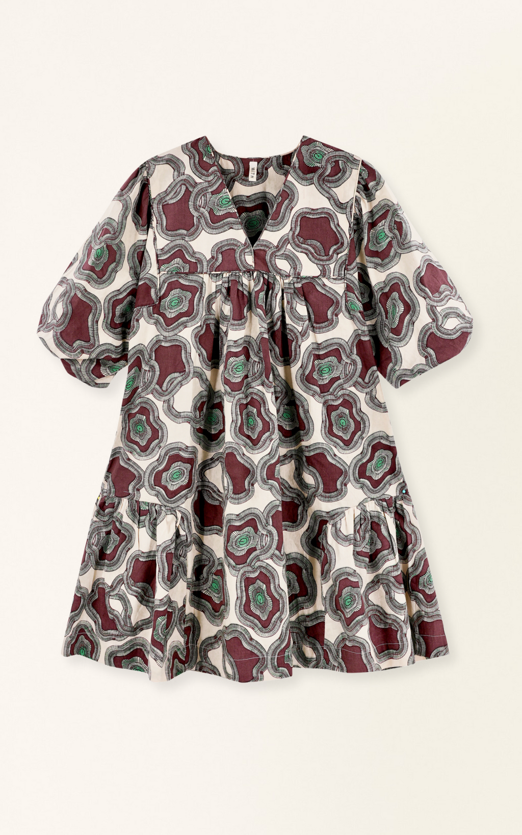 Dress in V neckline made cotton