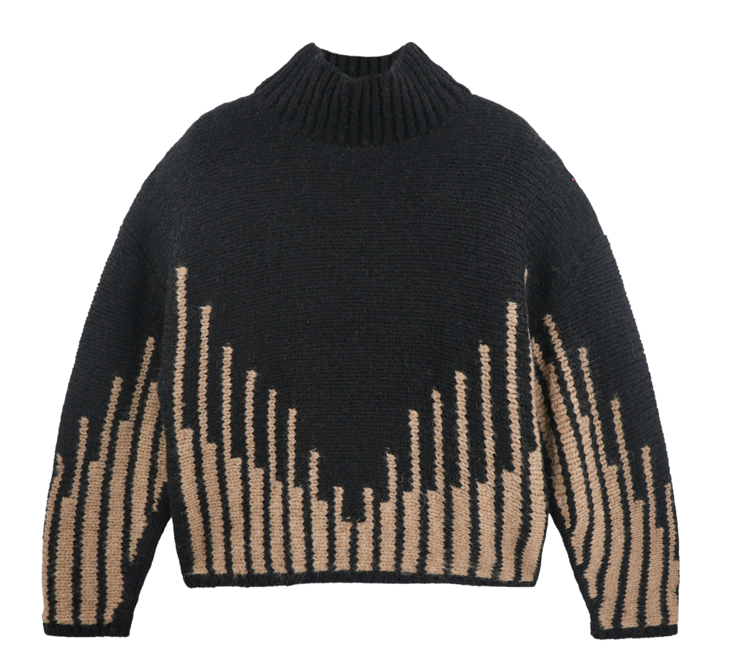 Sweater in Black Ridge