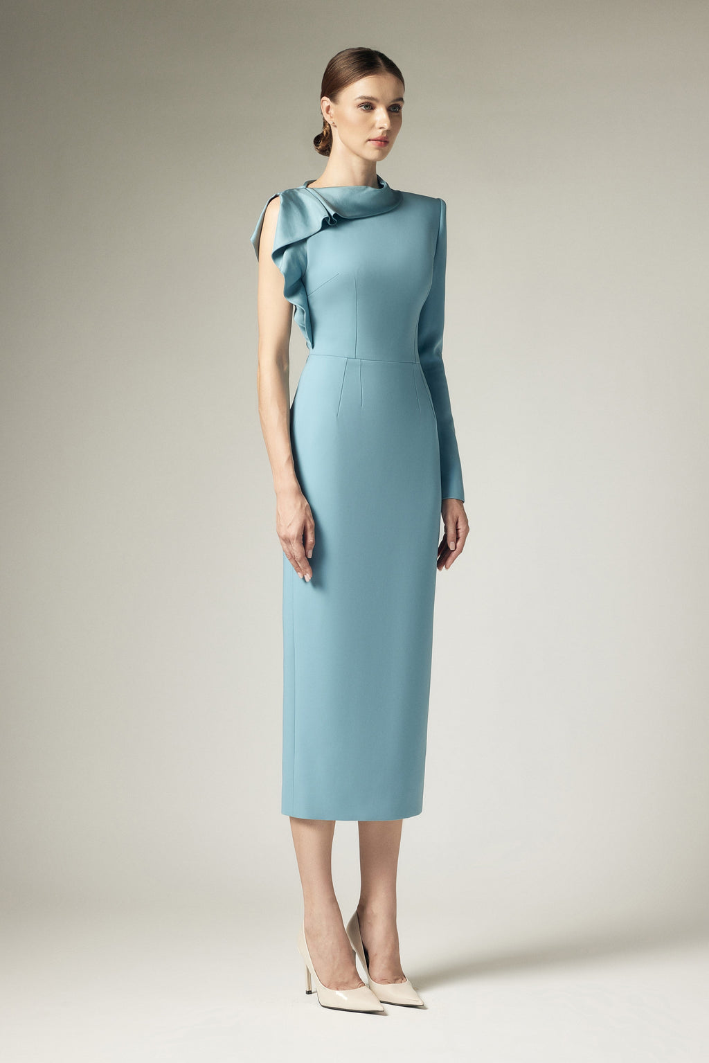 Slanted shoulder lotus leaf edge dress