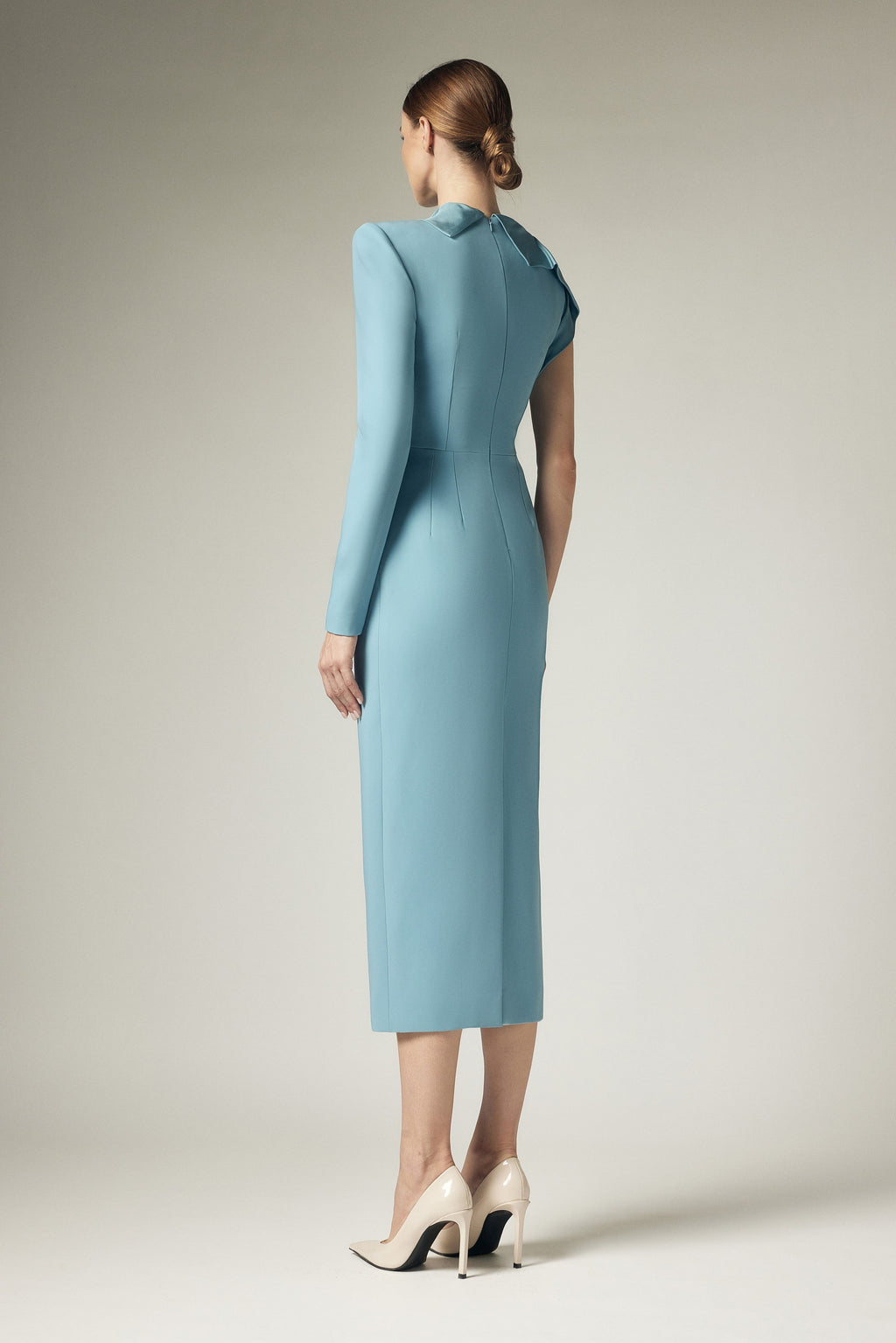 Slanted shoulder lotus leaf edge dress