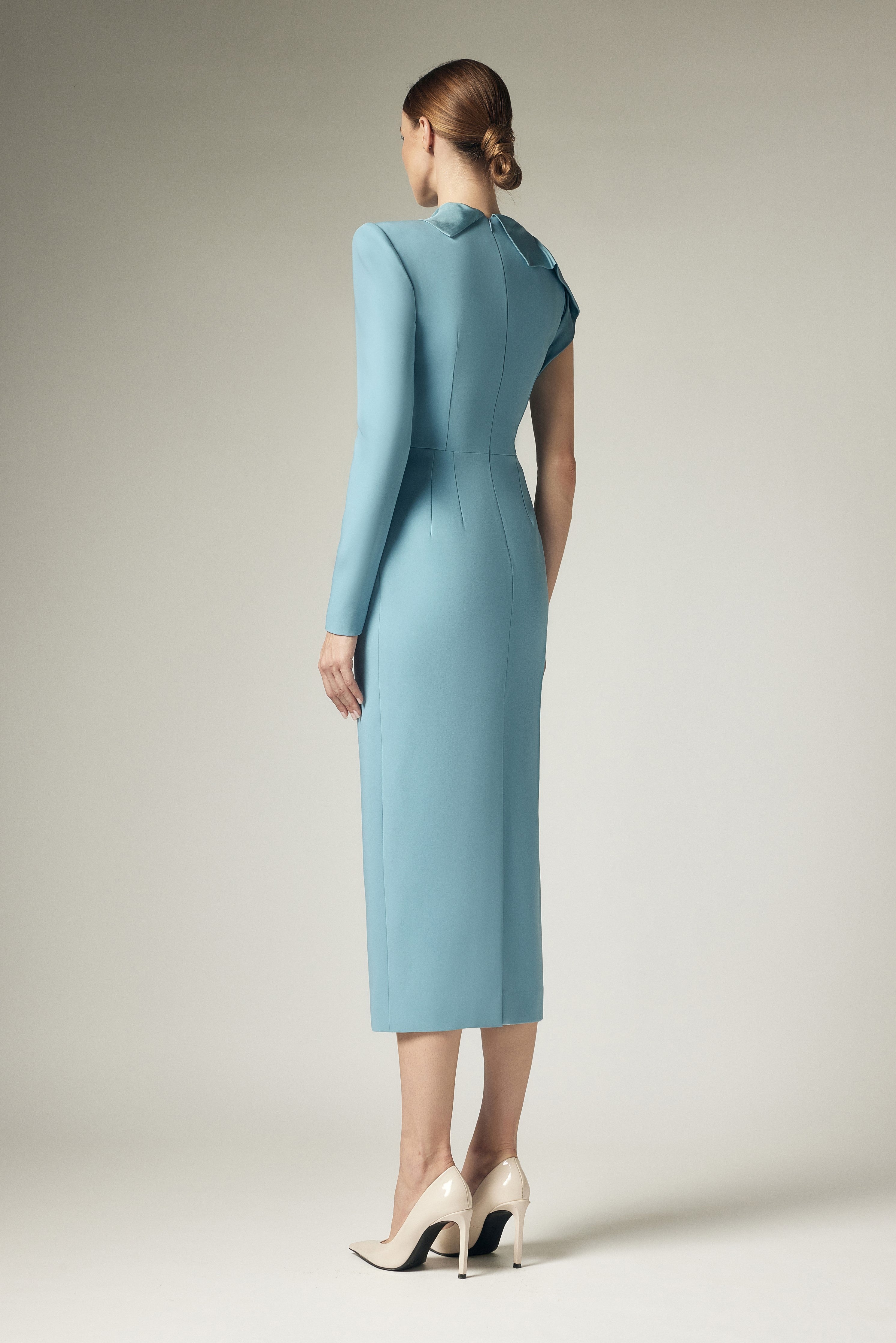Slanted shoulder lotus leaf edge dress