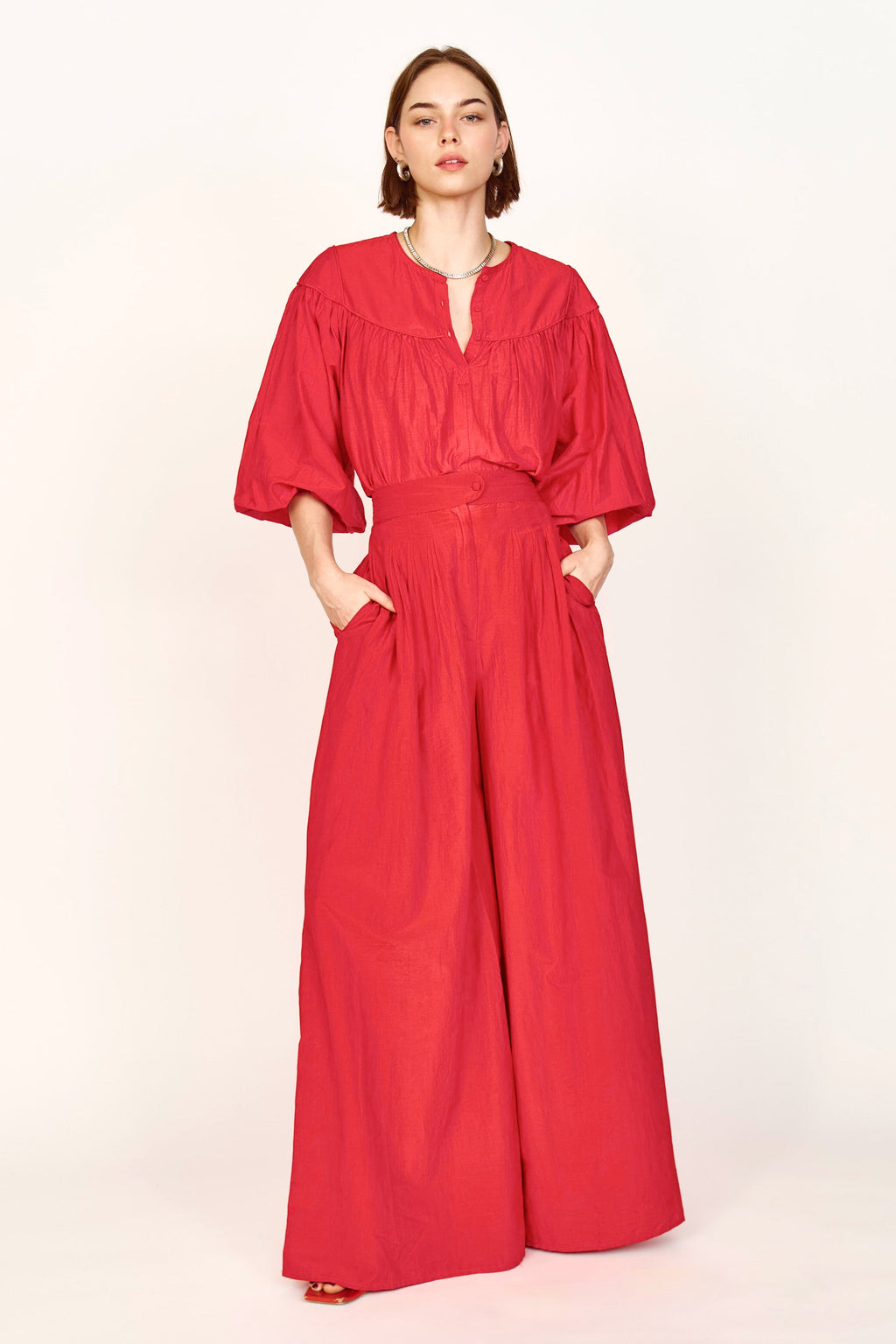 High waist and wide leg pleated pant
