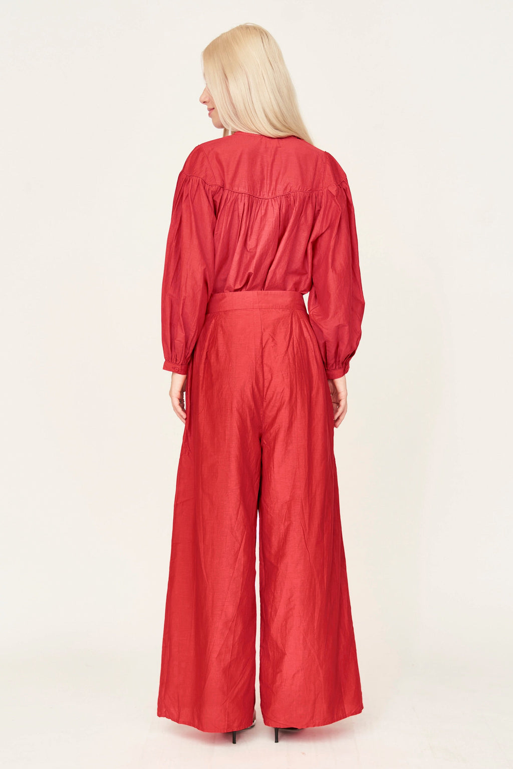 High waist and wide leg pleated pant